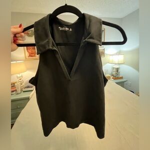 Abercrombie Courtside Tank — perfect for golf, tennis, pickleball, or any day!